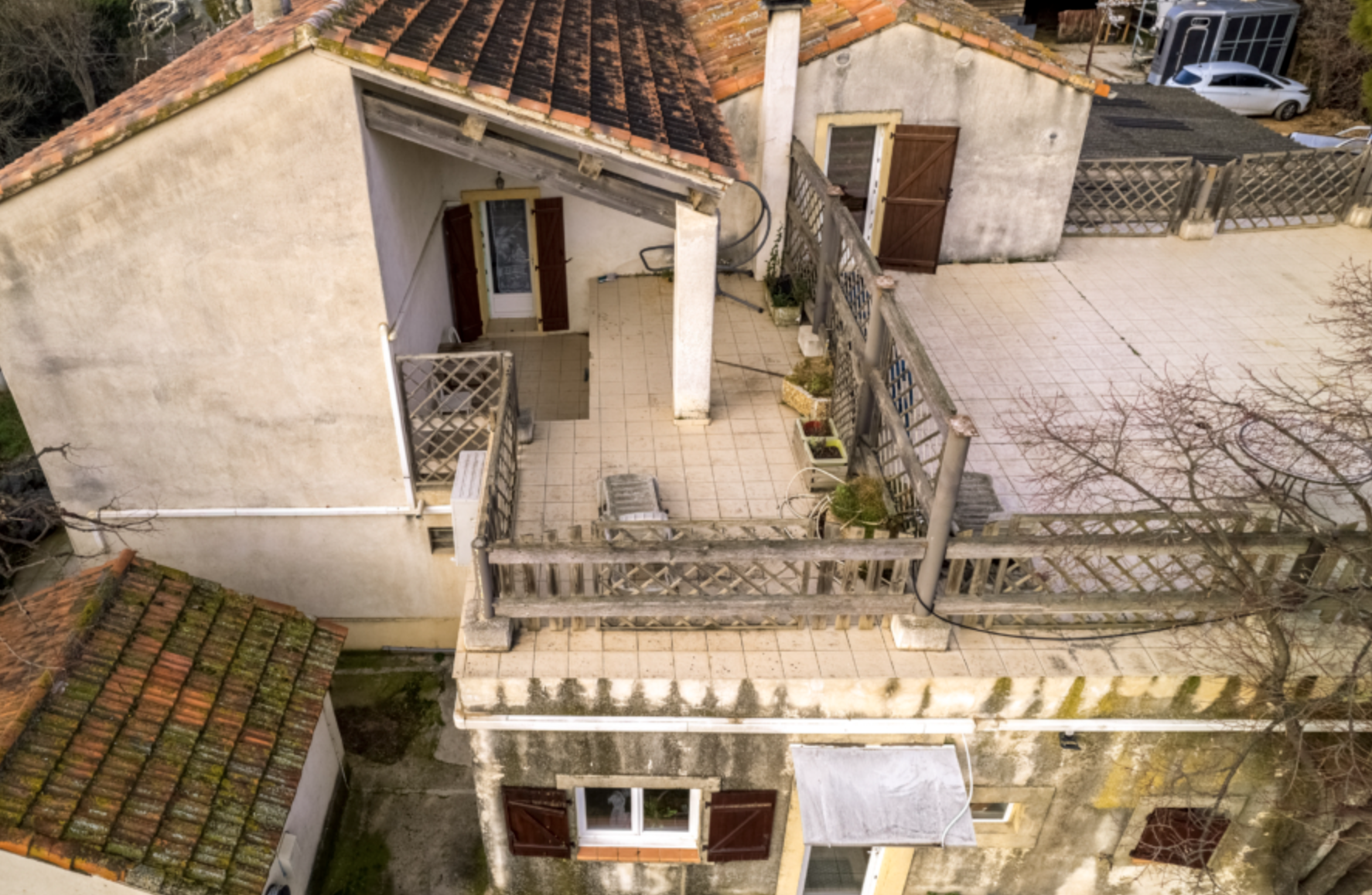 Vue extérieure de la bâtisse